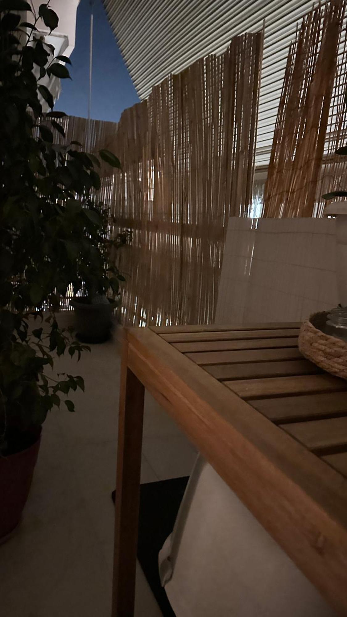Beautiful Private Double Bedroom In Homestay Thessaloniki